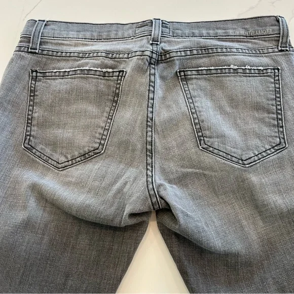 CURRENT/ELLIOT The Cropped Straight Jeans w/ Frayed Hem,‎ Grey, 27